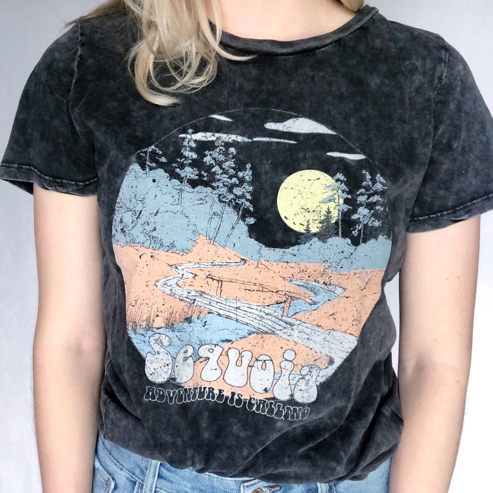 Sequoia NWT Distressed Tee